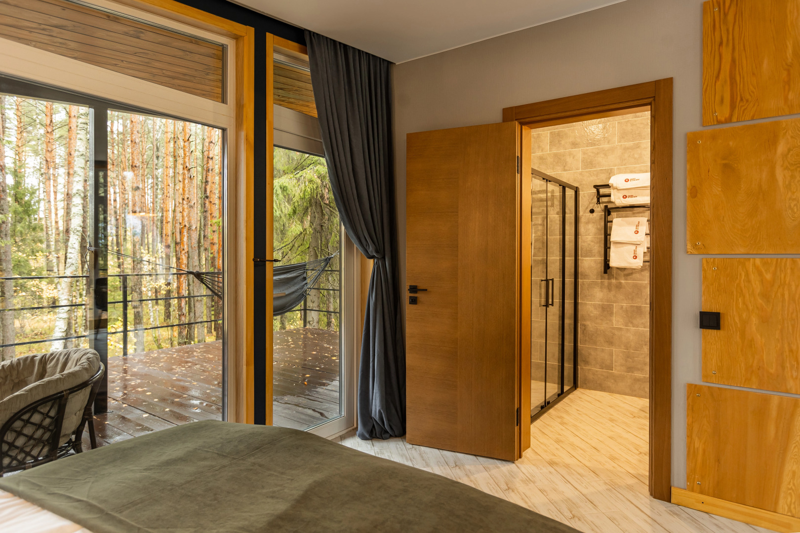 Отель Вино и Сосны