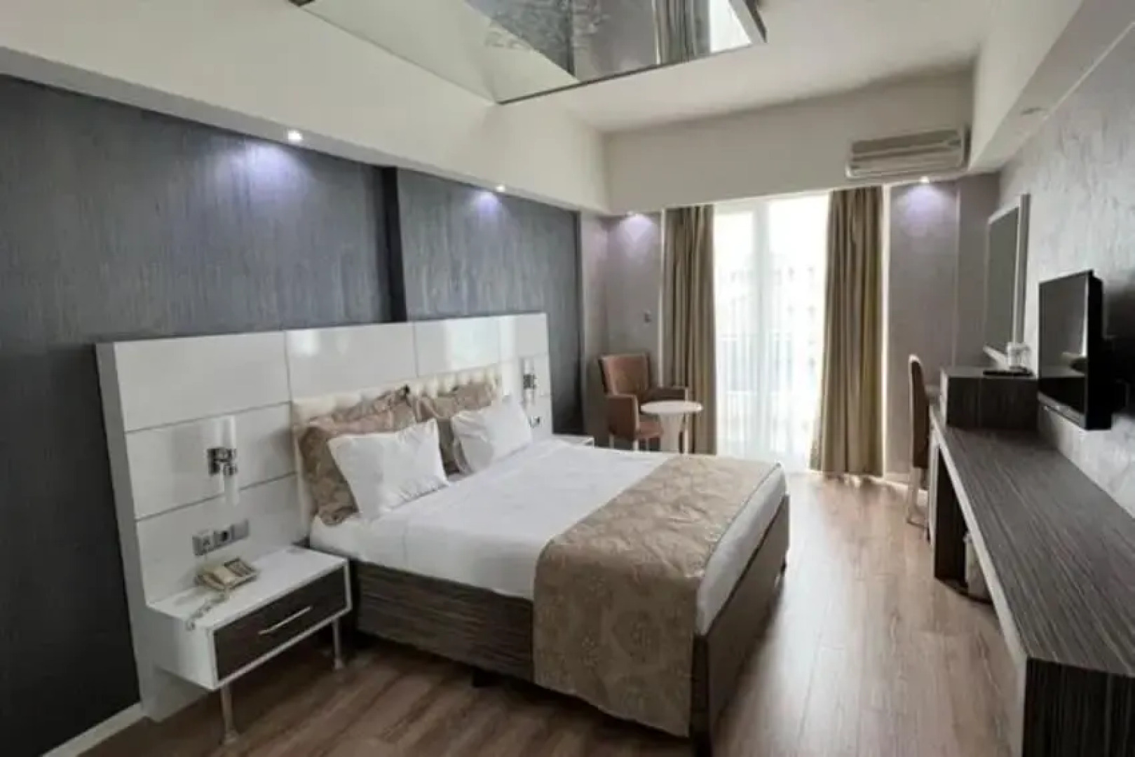 MOX Hotel Wellness & Spa