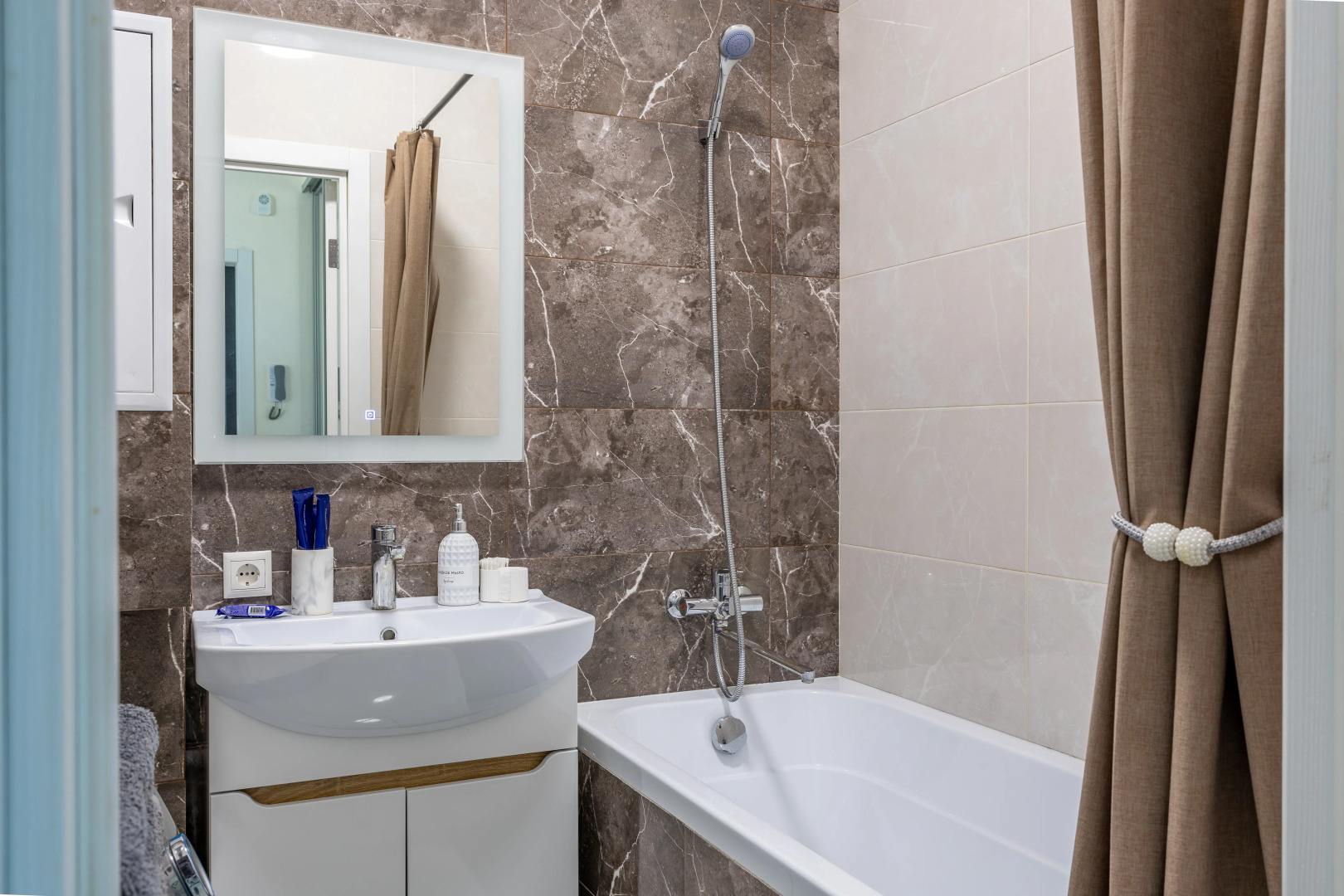 Апартаменты В.Н. Махалина 36