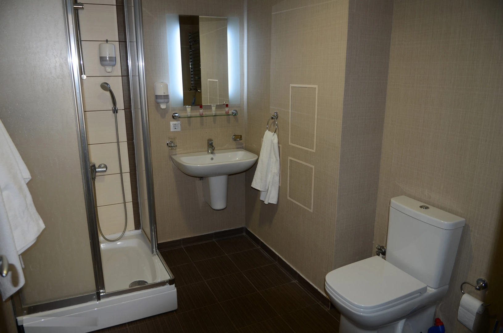 Апартаменты с 2 спальнями и видом на реку и горы