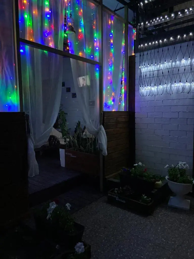 Отель Белый