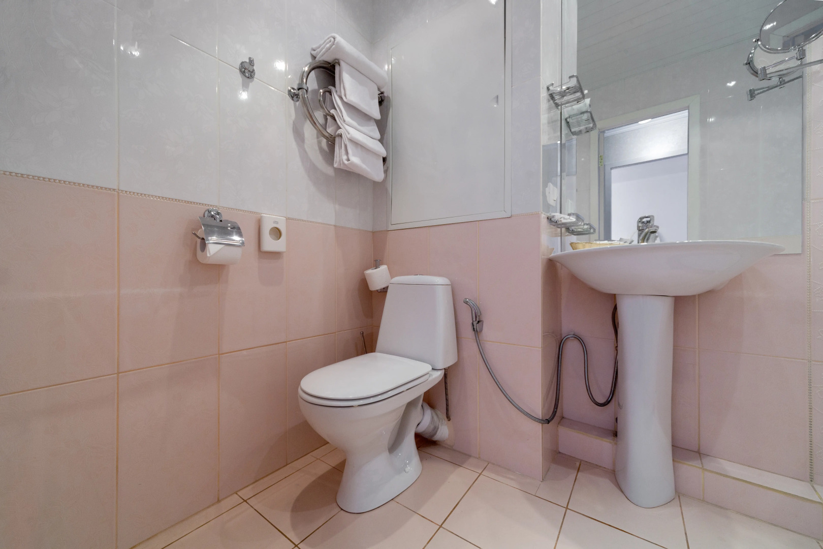 Отель МосУз (Московско-Узбекский гостинично-коммерческий центр)