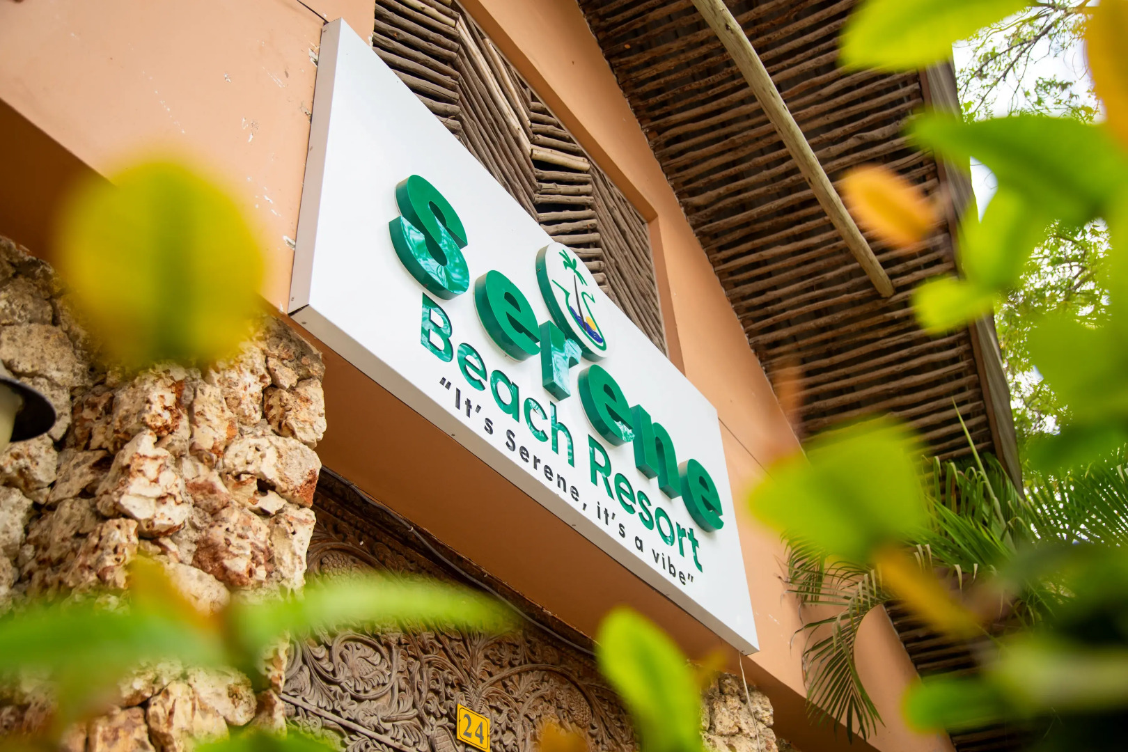 Курортный отель Serene Beach Resort