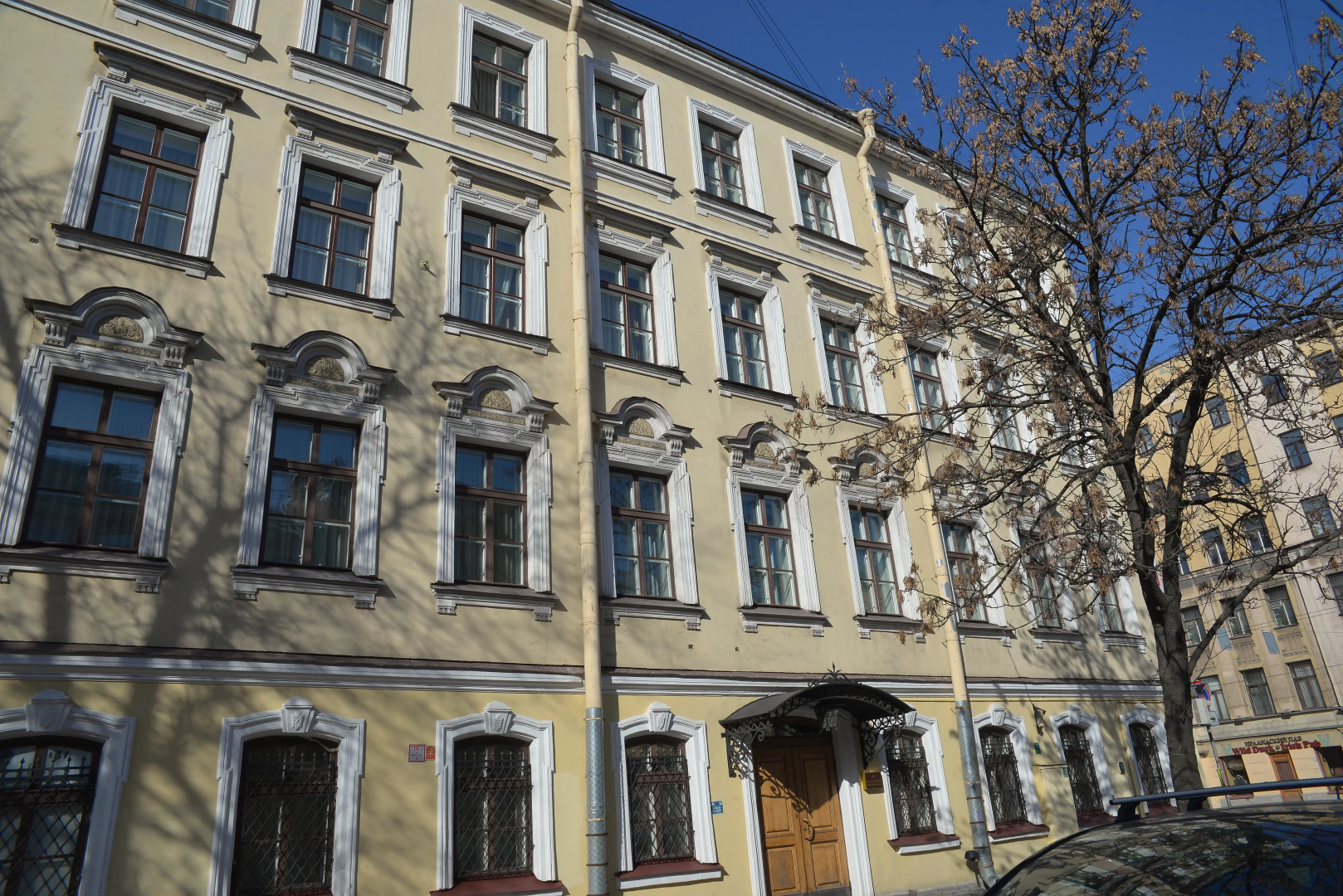 Отель Риволи́