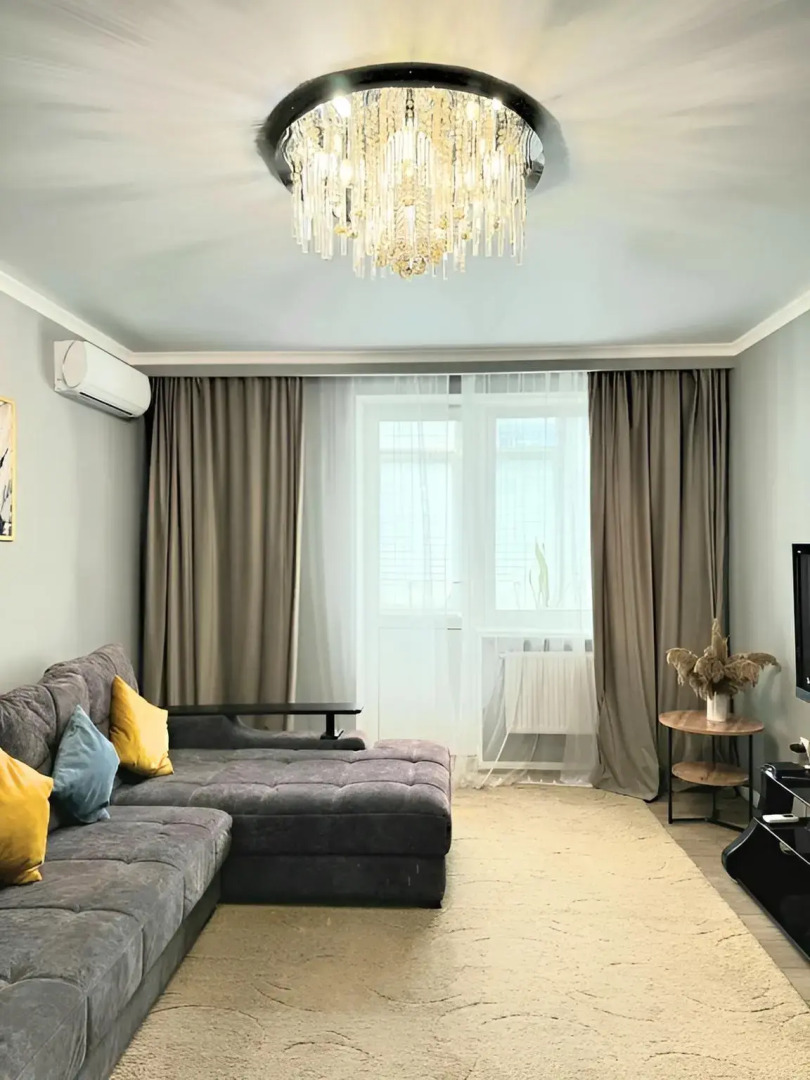 Квартира Просторная двухкомнатная