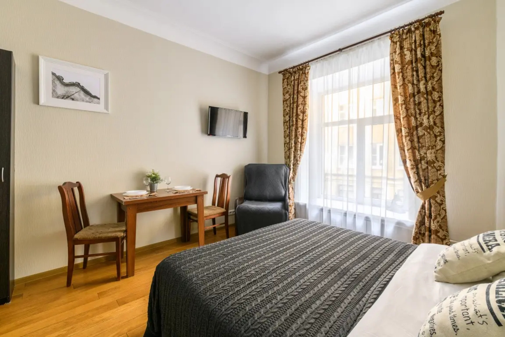 Апартаменты Sergeew Apartments у метро Василеостровская