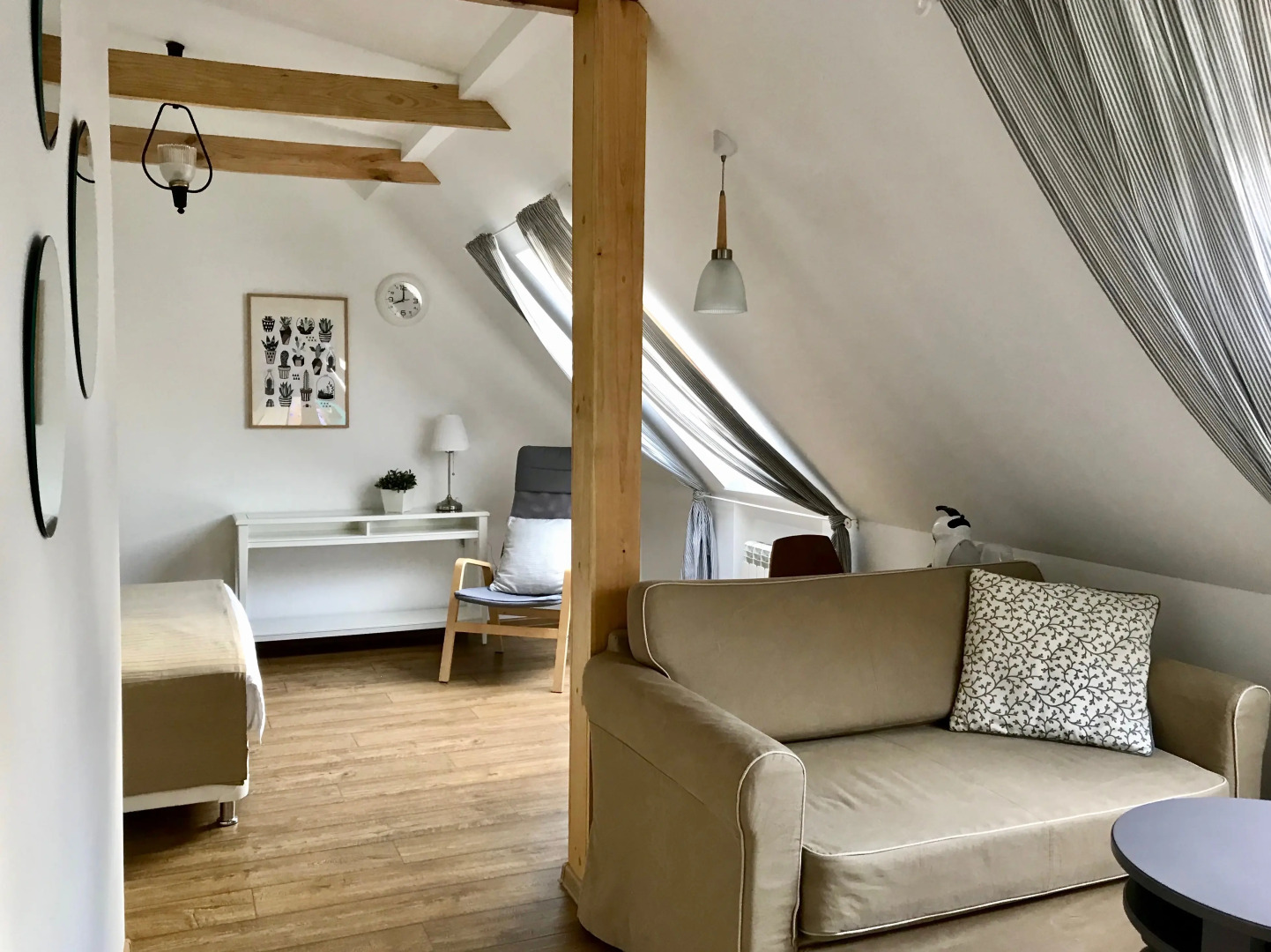 Отель Адрес