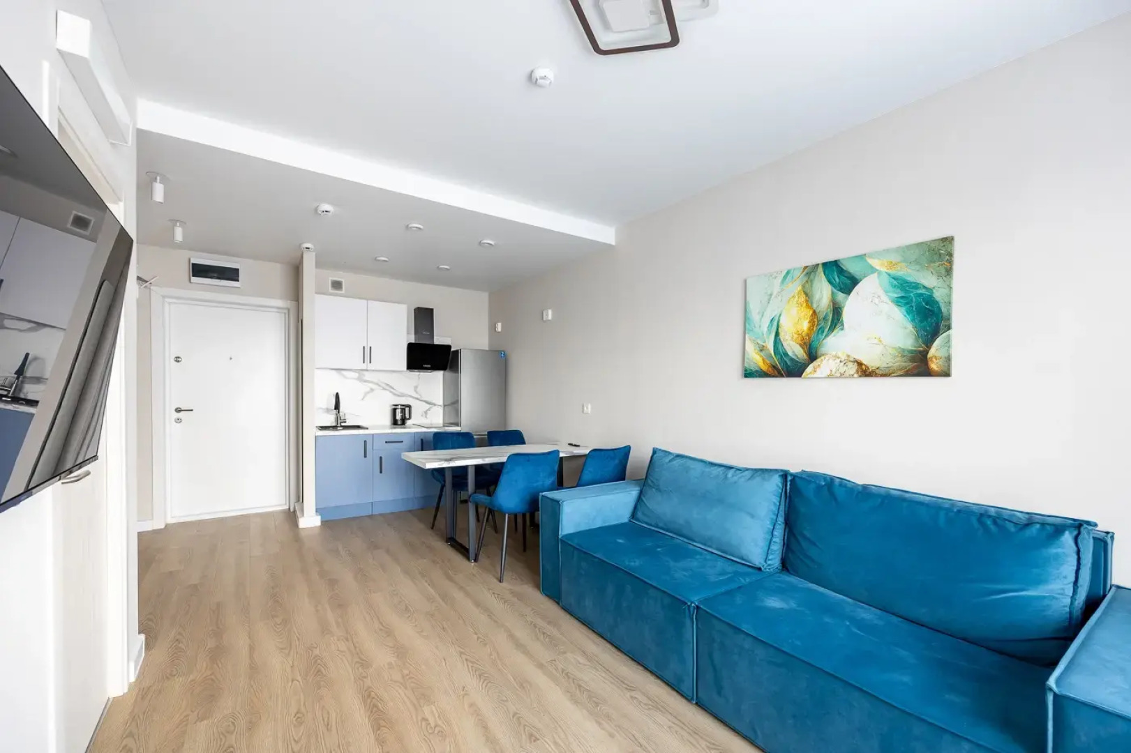 Апартаменты ArtSolnce Аминьевская 2