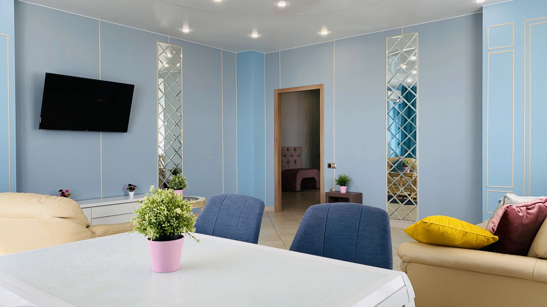 Апартаменты ИннХоум Panorama&Riverside de Luxe