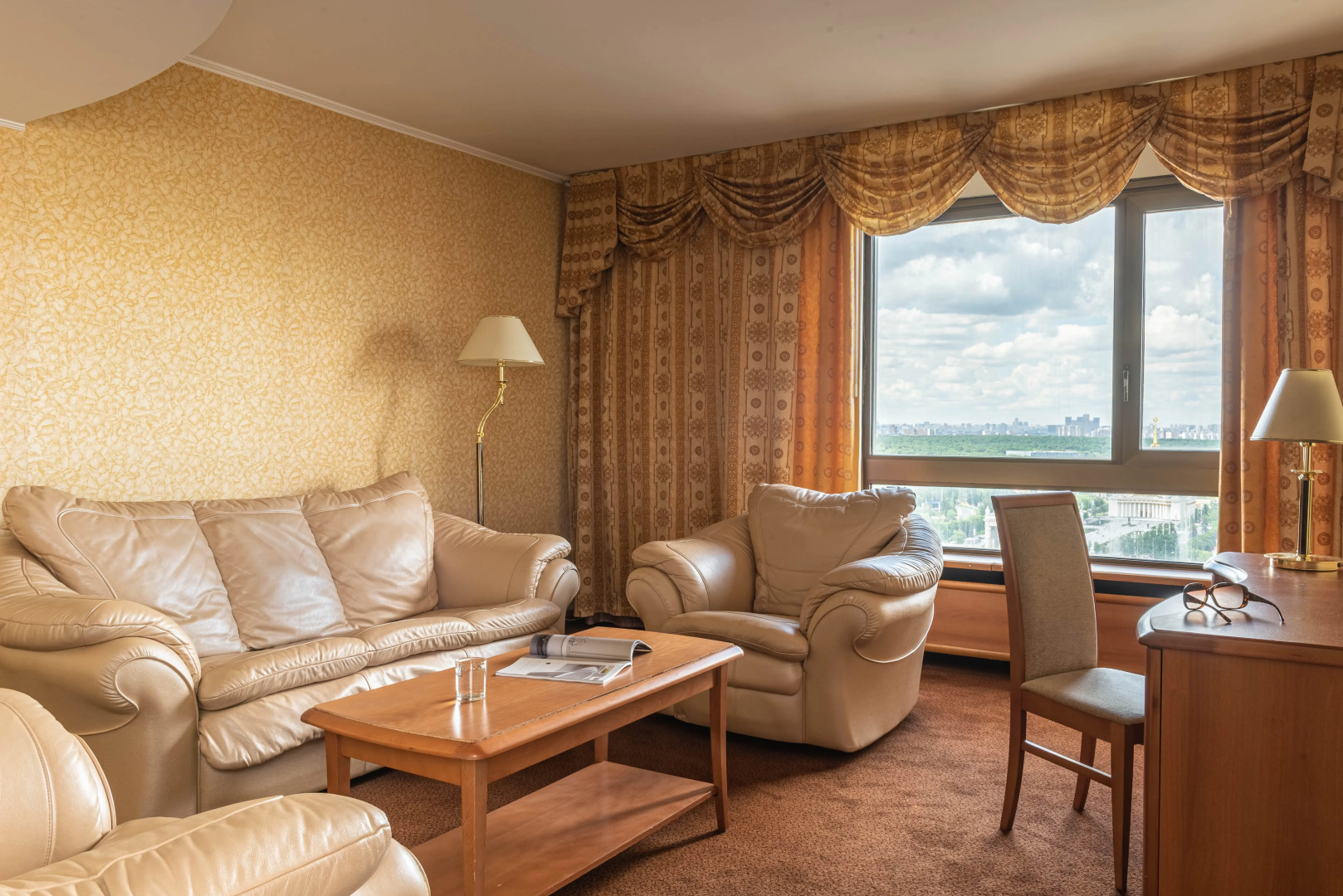 Отель Cosmos Moscow VDNH