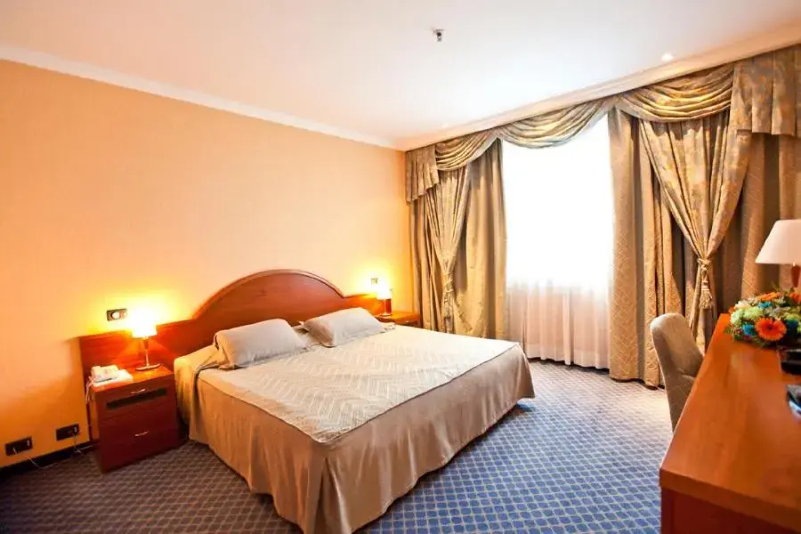 Отель River Palace