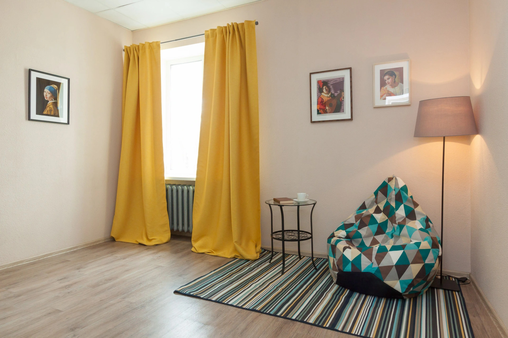 Хостел Стори