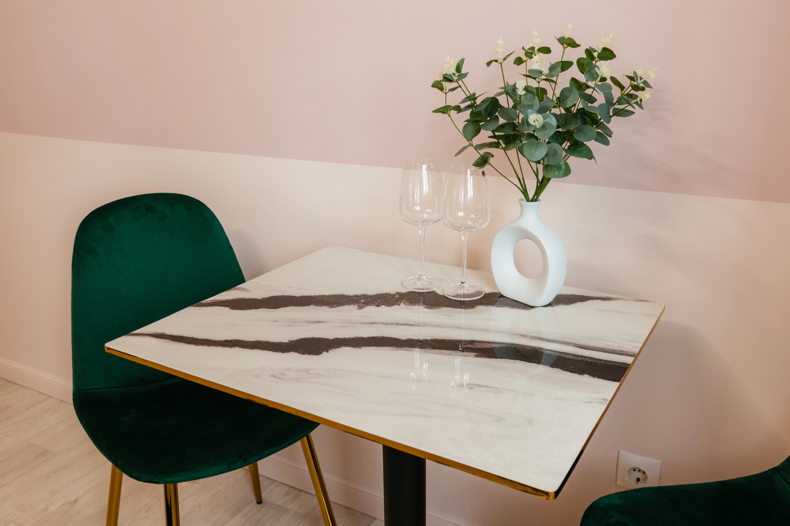 Апартаменты PINK APART на Берегу Туры