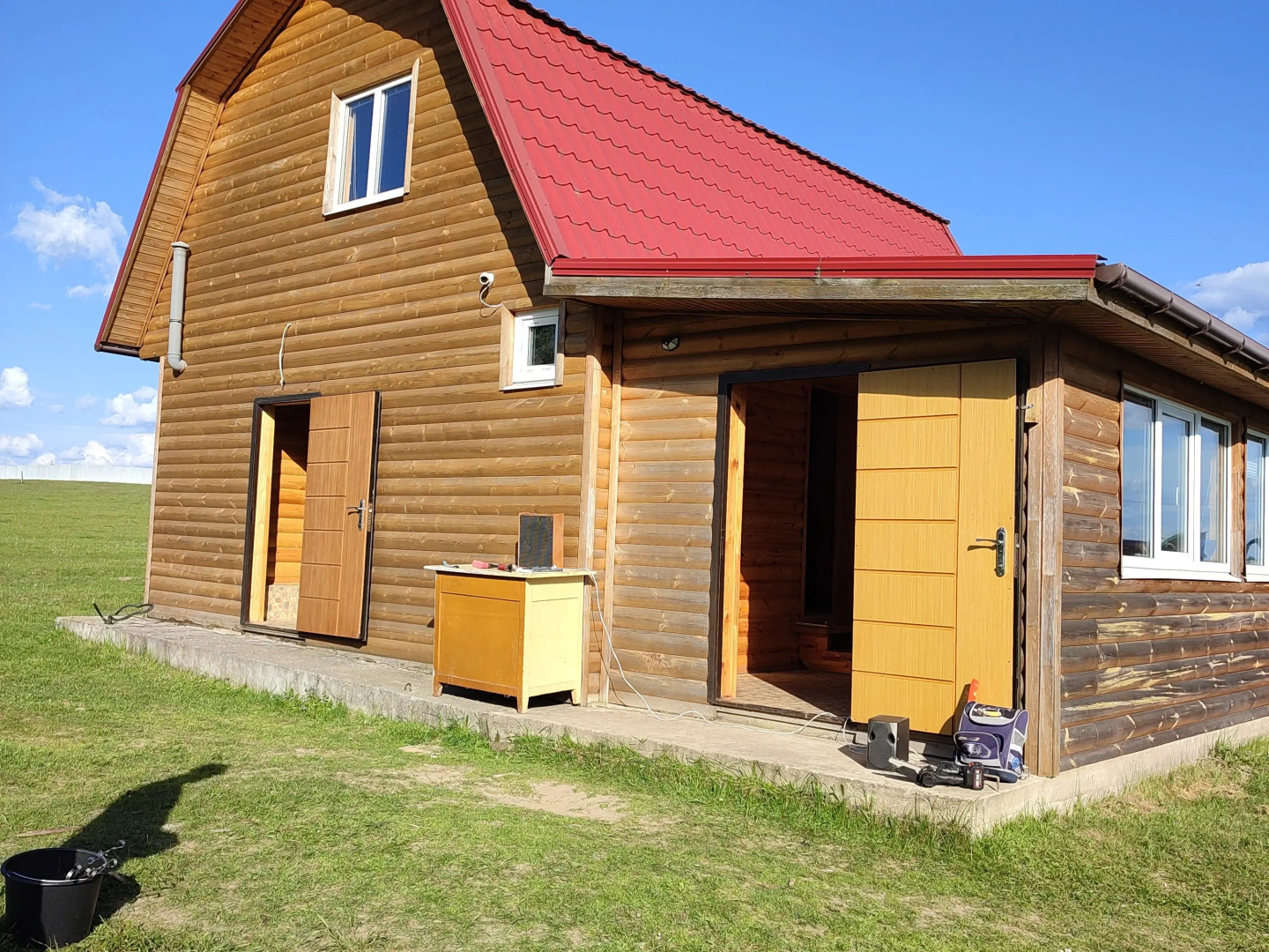 Частный дом на озере