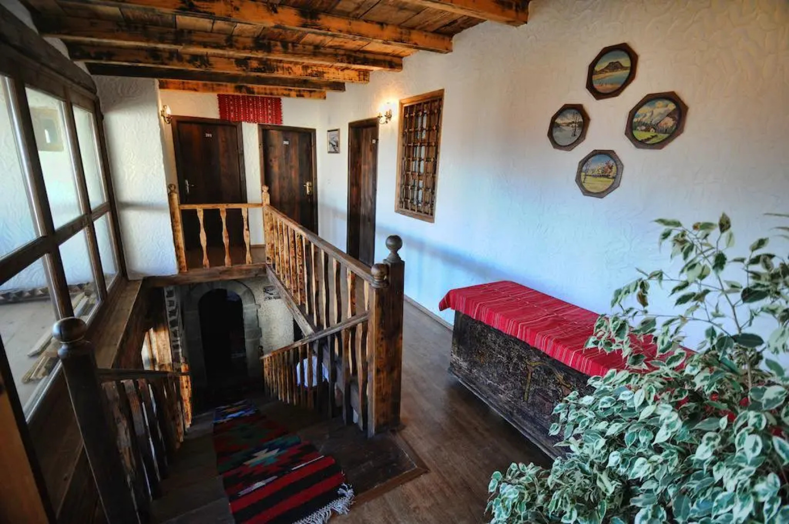 Отель Tradita Geg & Tosk