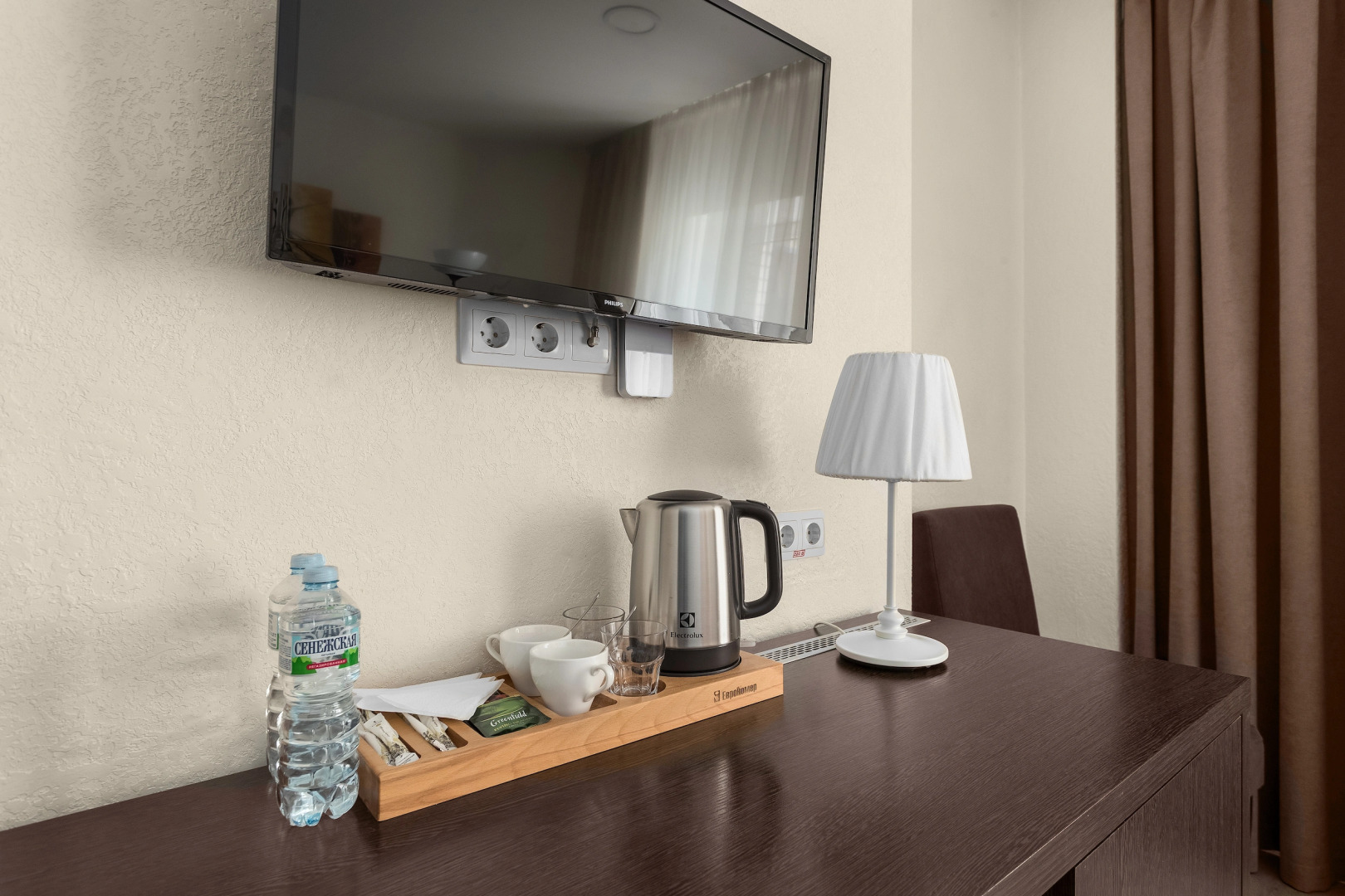 Отель Академия