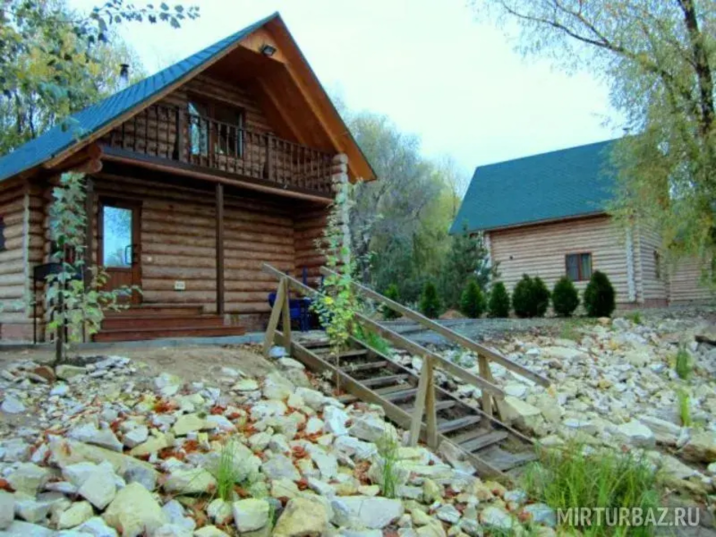 Отель База Островок