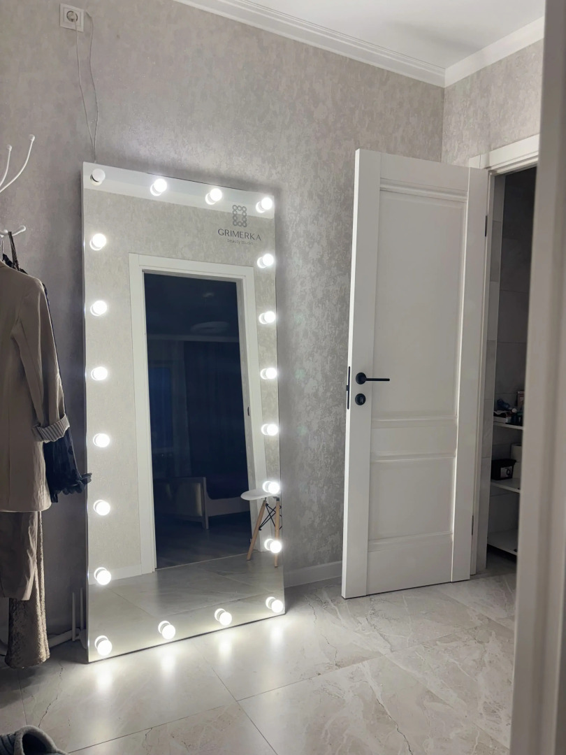 Квартира Стильная Студия с Видом на Горы