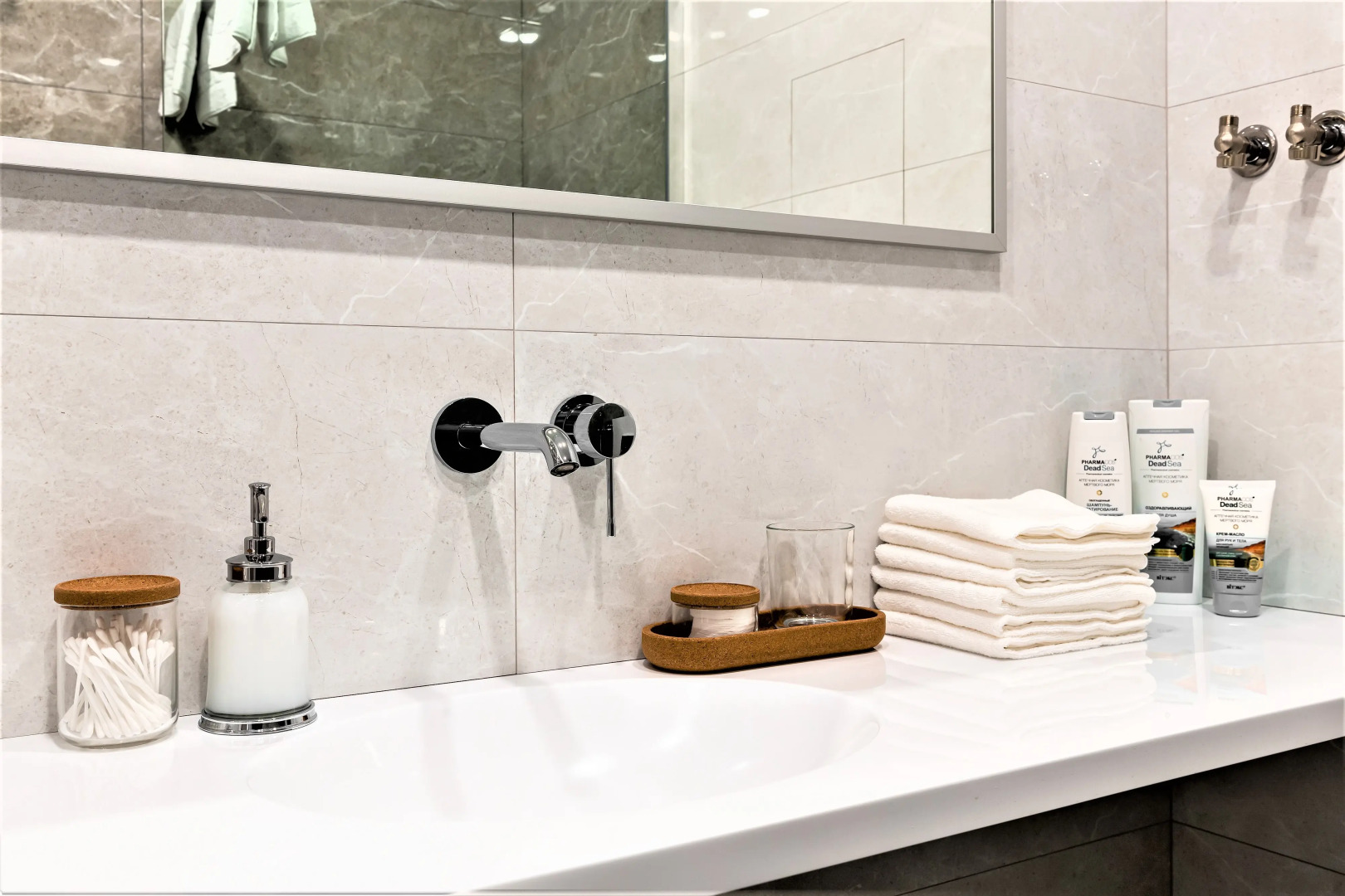 Апартаменты InterLoft 2 City Center Free Parking Wi-Fi 100/50 Smart TV