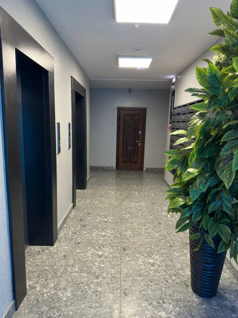 Апартаменты 105 около арбата с видом на горы