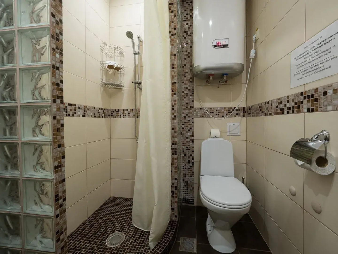 Отель Адмирал