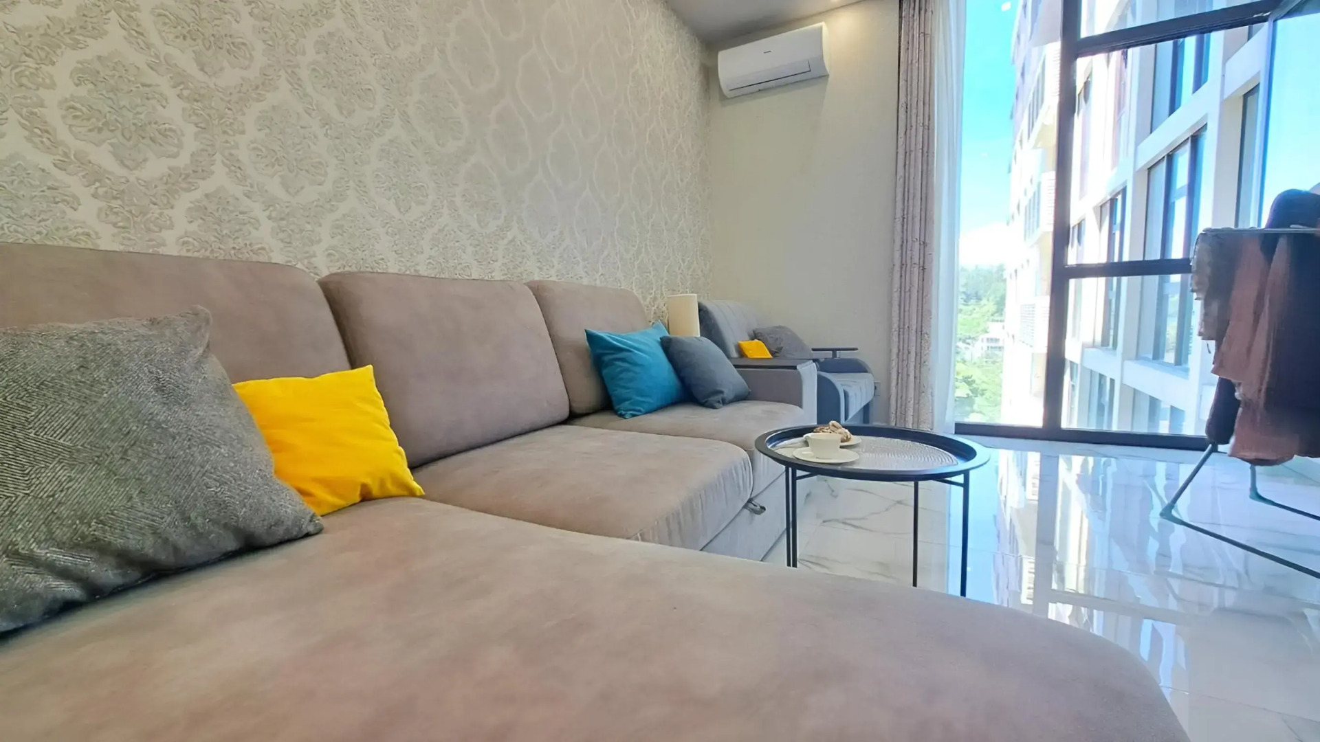 Апартаменты в ЖК Метрополь с Красивым Видом на Горы