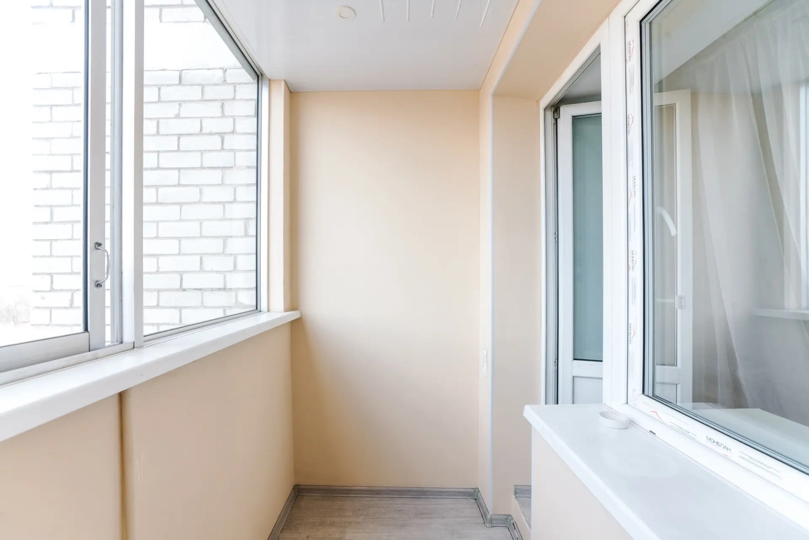 Квартира Октябрьская 221