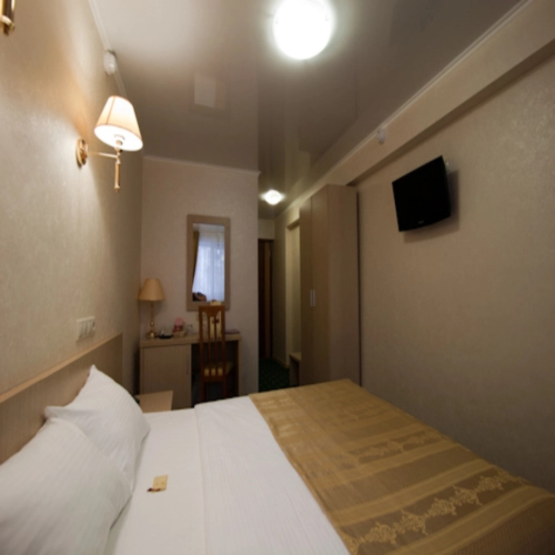 Отель Амакс