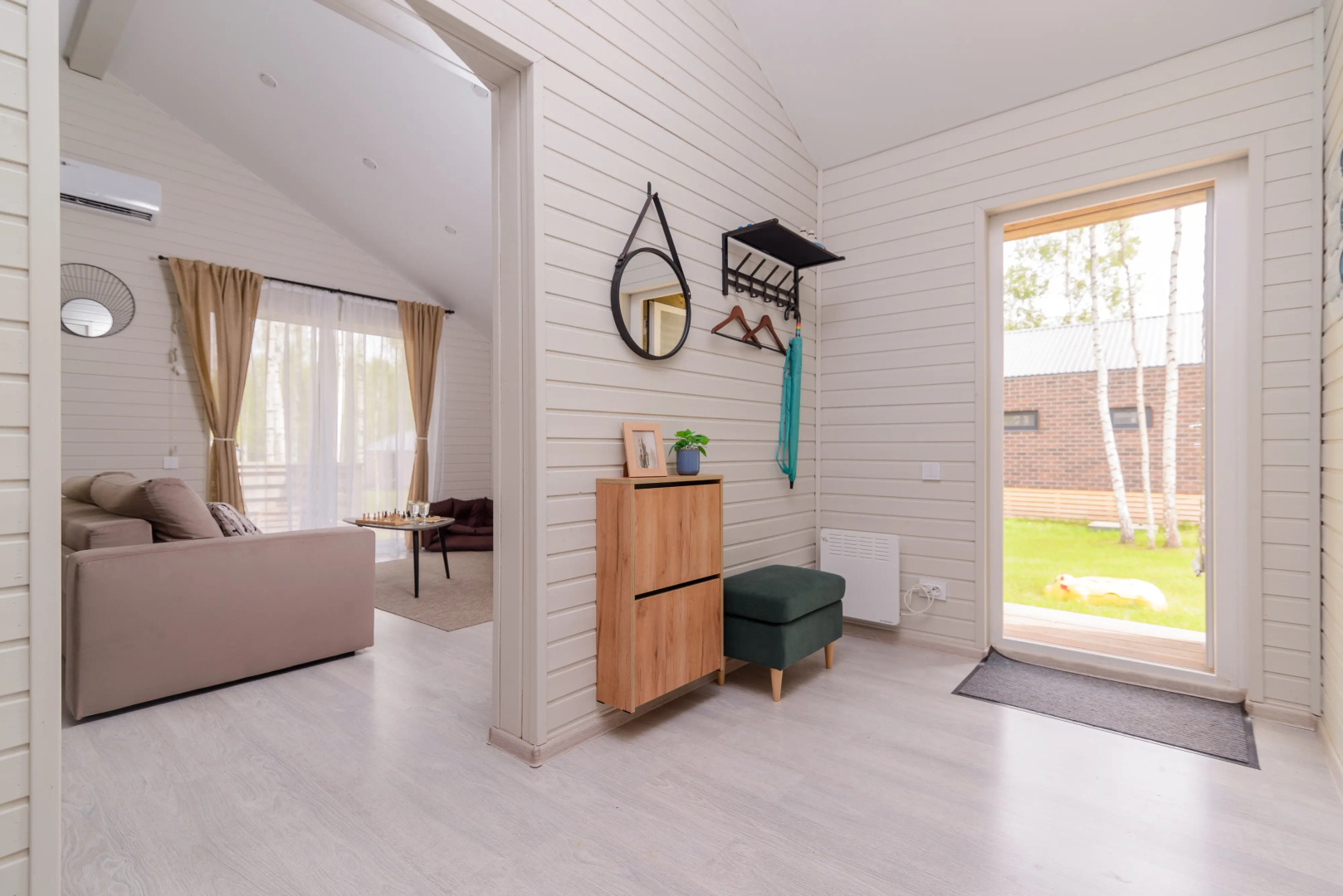 Частный дом в поселке у водохранилища