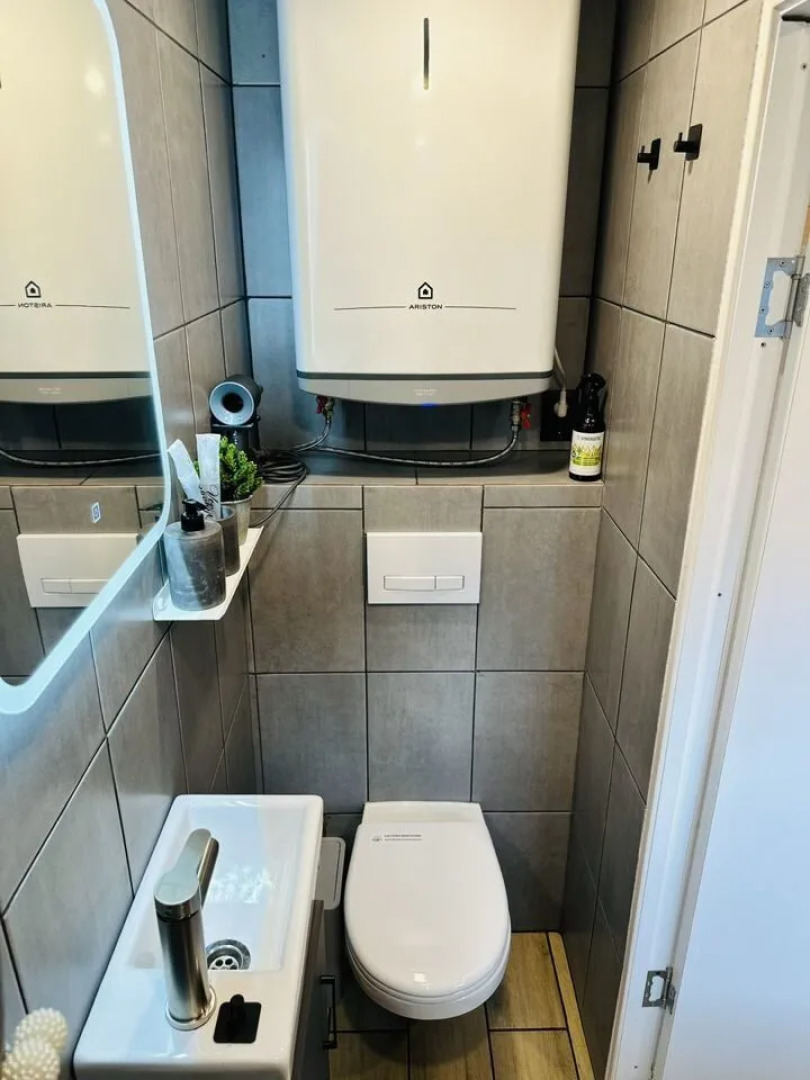 Частный Дом в Окружении Кедpового Леса со Своей Террасой и Мангальной Зоной