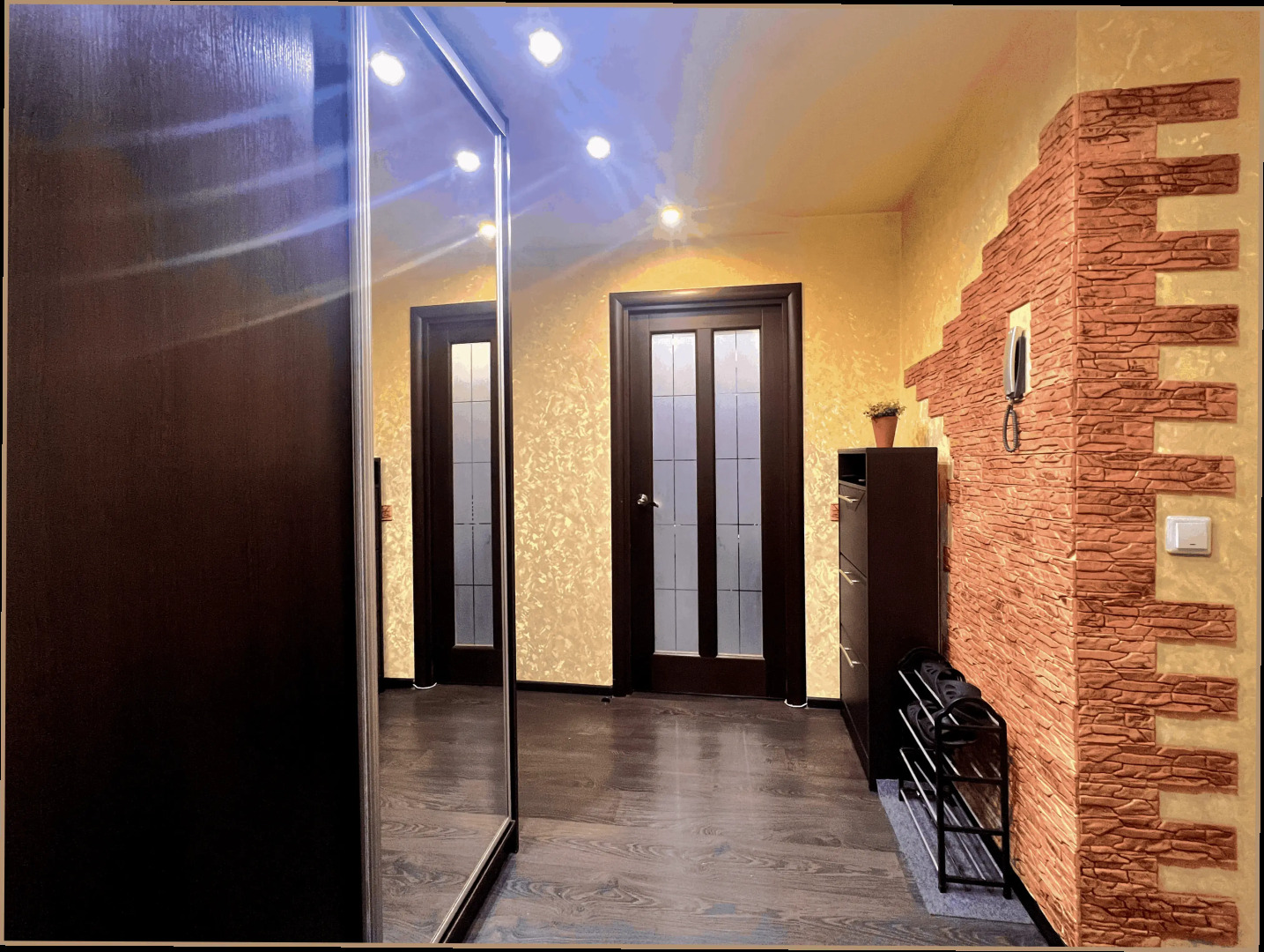 Апартаменты 51 Евродвушка в Центре Экспедиция на Север на Полярных Зорях, 19