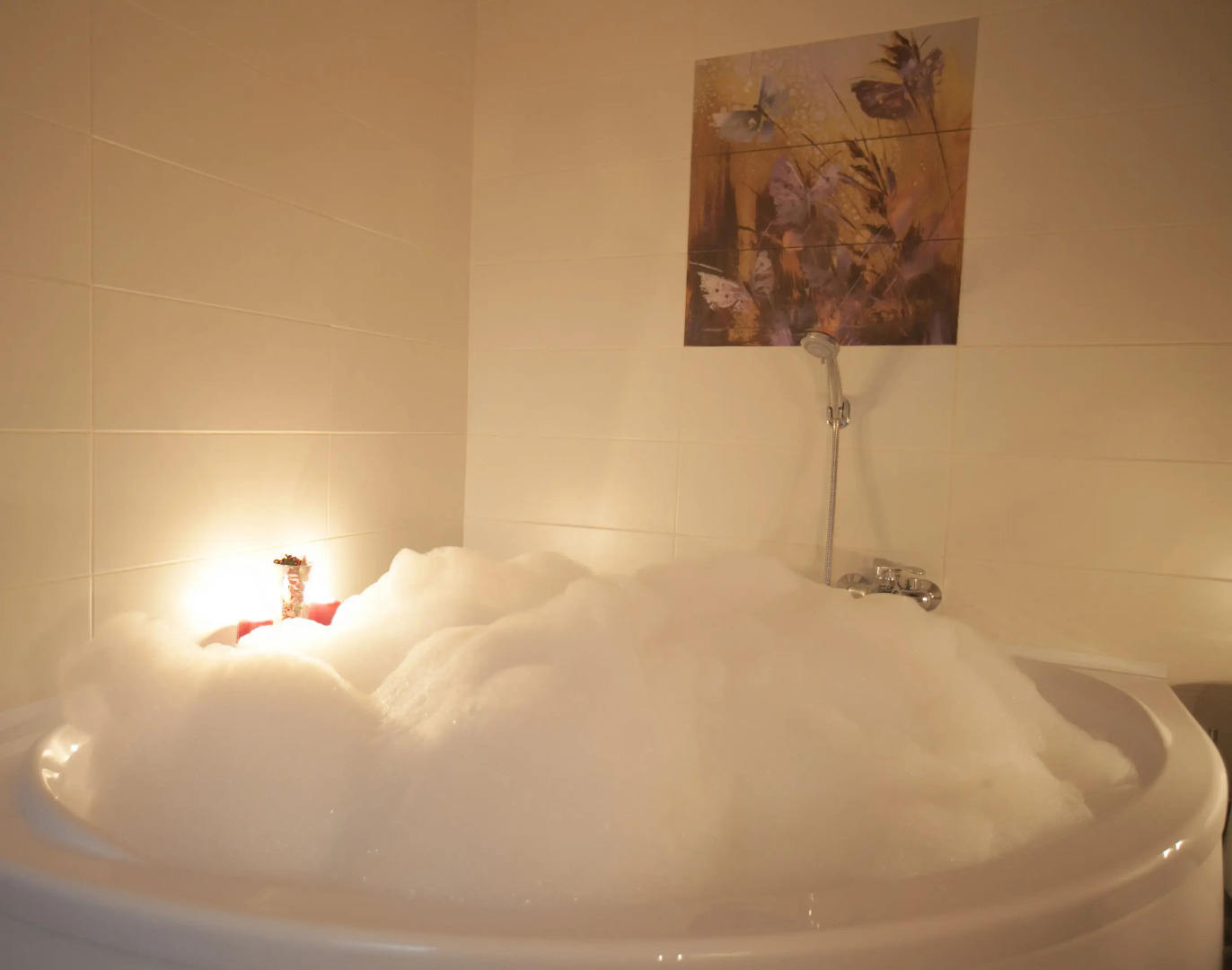 Апартаменты Золотой Шар на 70 лет Октября 2