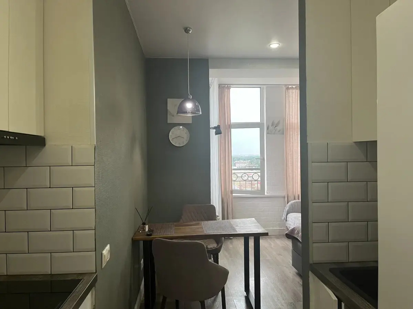 Апартаменты Happy People на улице Галины Вишневской 5