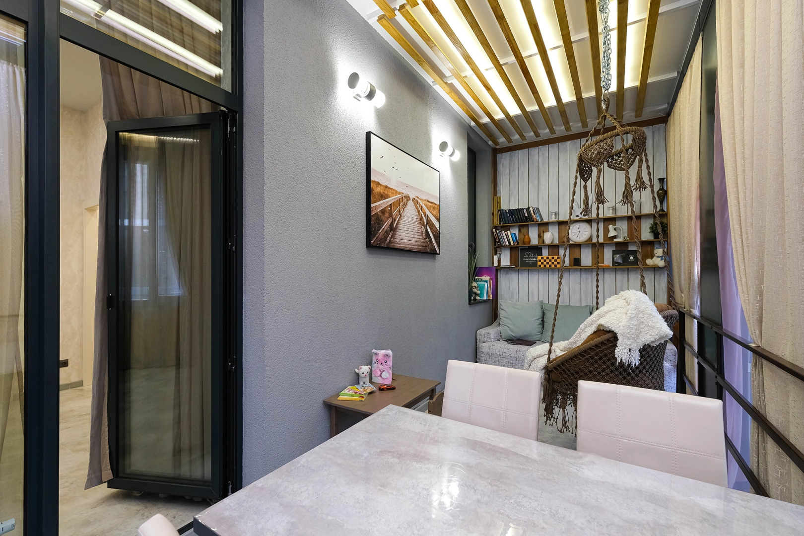 Квартира Премиум-класса Лучшая Локация Огромная Лоджия Панорама на Обь Парковка у Лифта