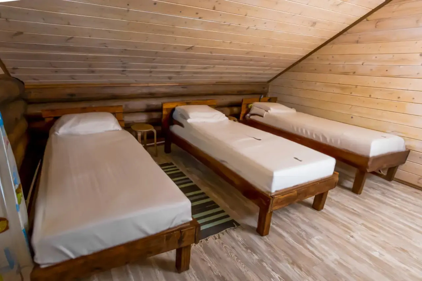 Частный дом в лесу у реки Пра с банным чаном