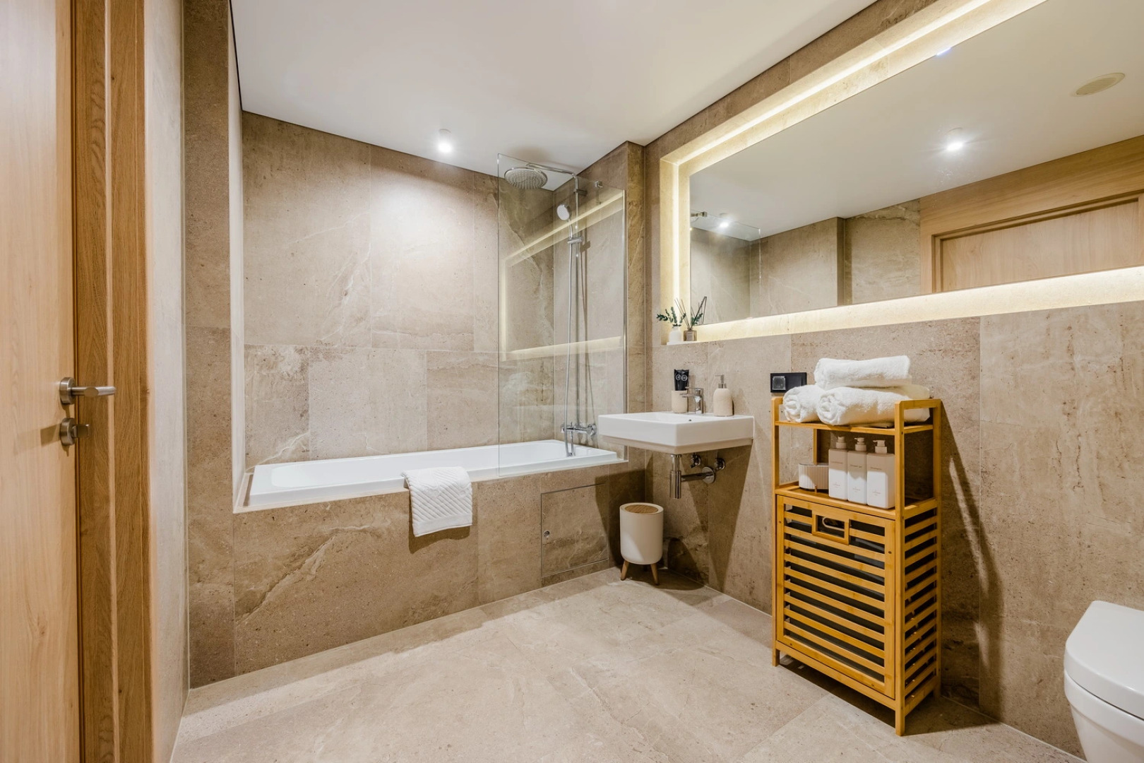 Квартира Magic Apart Family для 5-х гостей