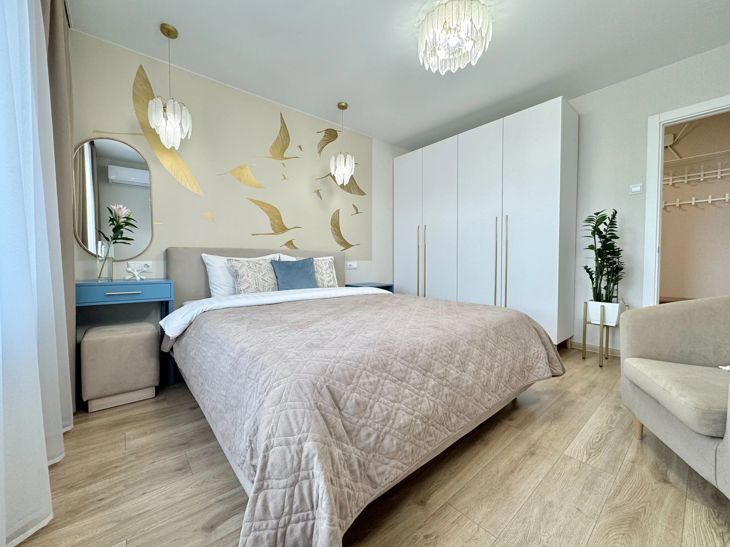 КвартираKenig Holidays 2-к "Птицы" в самом центре Рыбной деревни