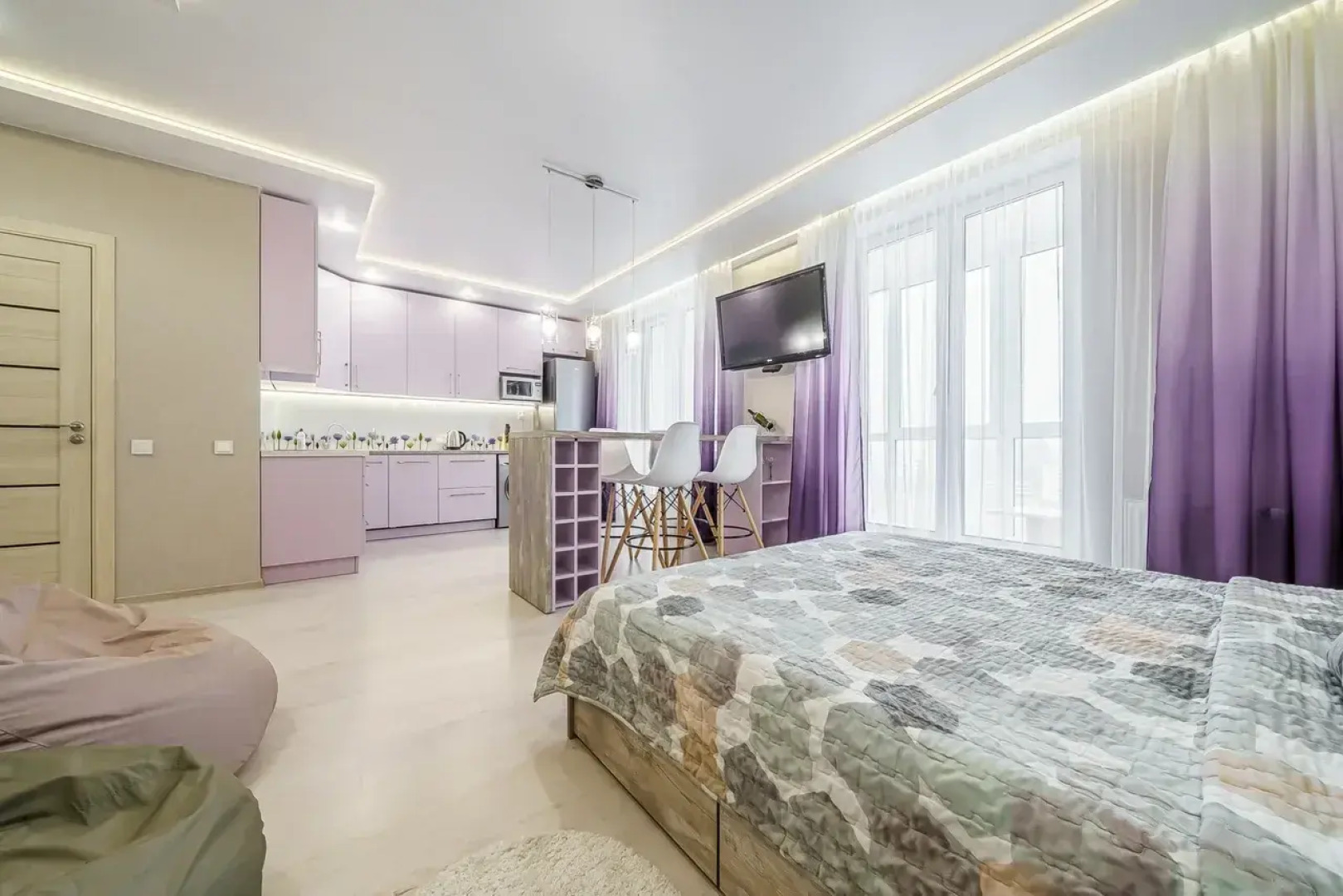 Апартаменты В новостройке на высоком этаже