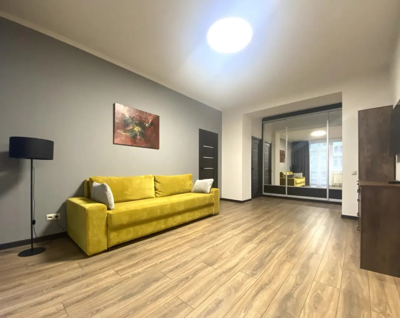 Апартаменты 2-комнатные HomeApart Захарова, 24