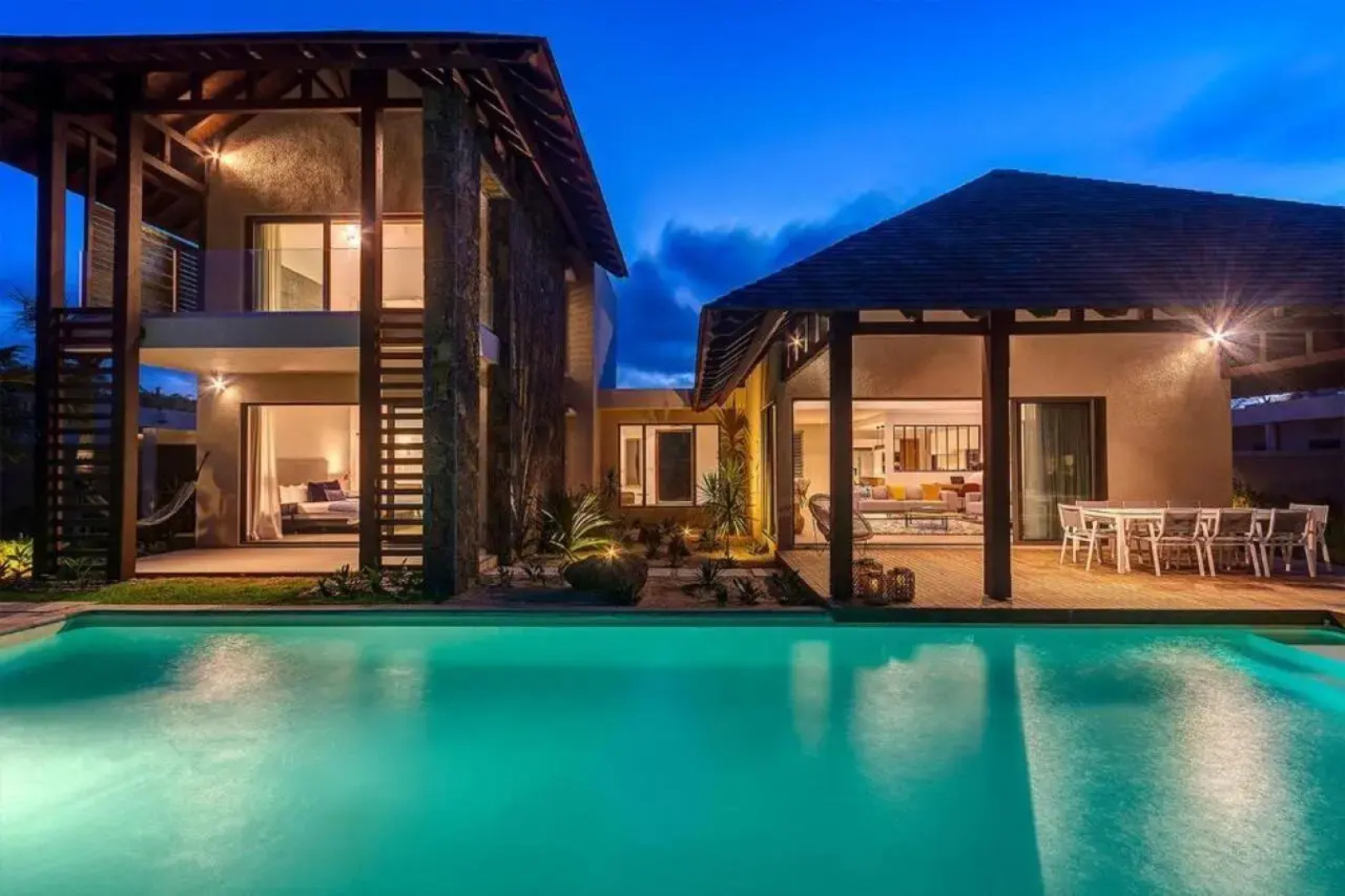 Mythic Suites & Villas