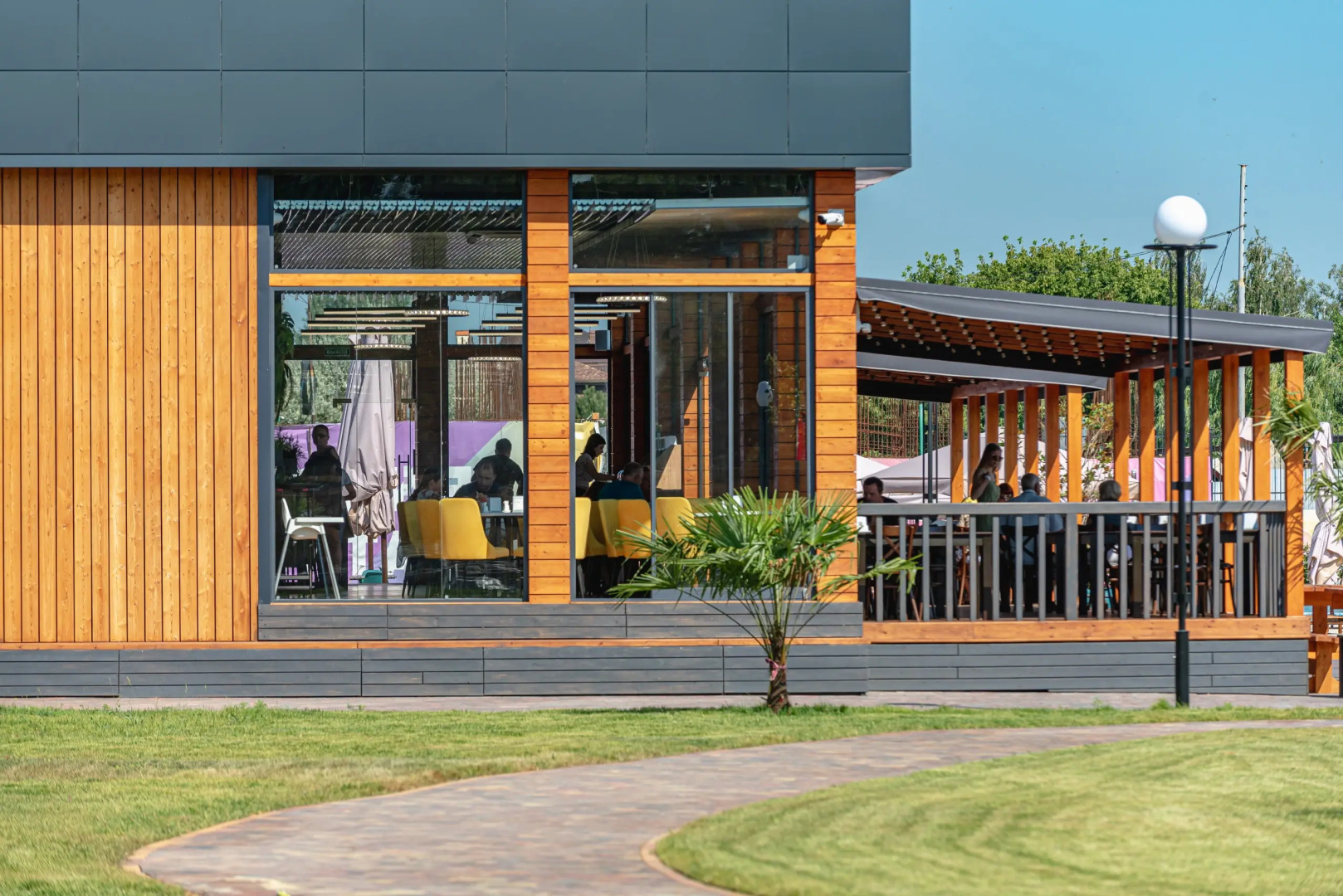 Отель Rinn Rise