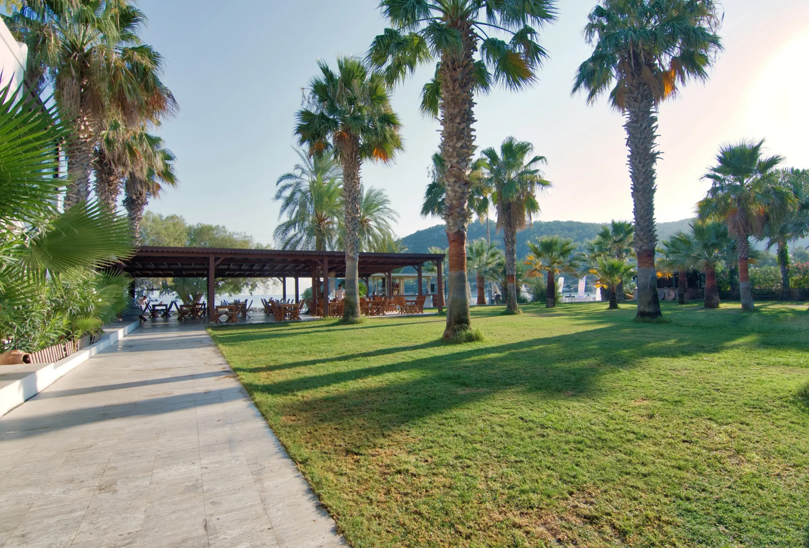 Отель Selvi Beach