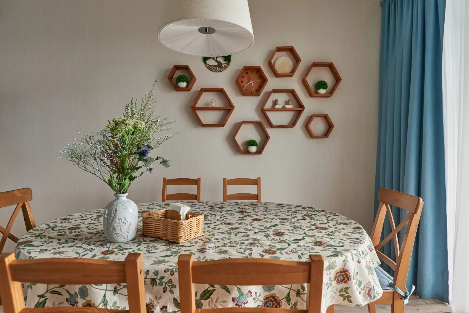 Вилла Усадьба Высокое с Панорамным Видом и Бассейном