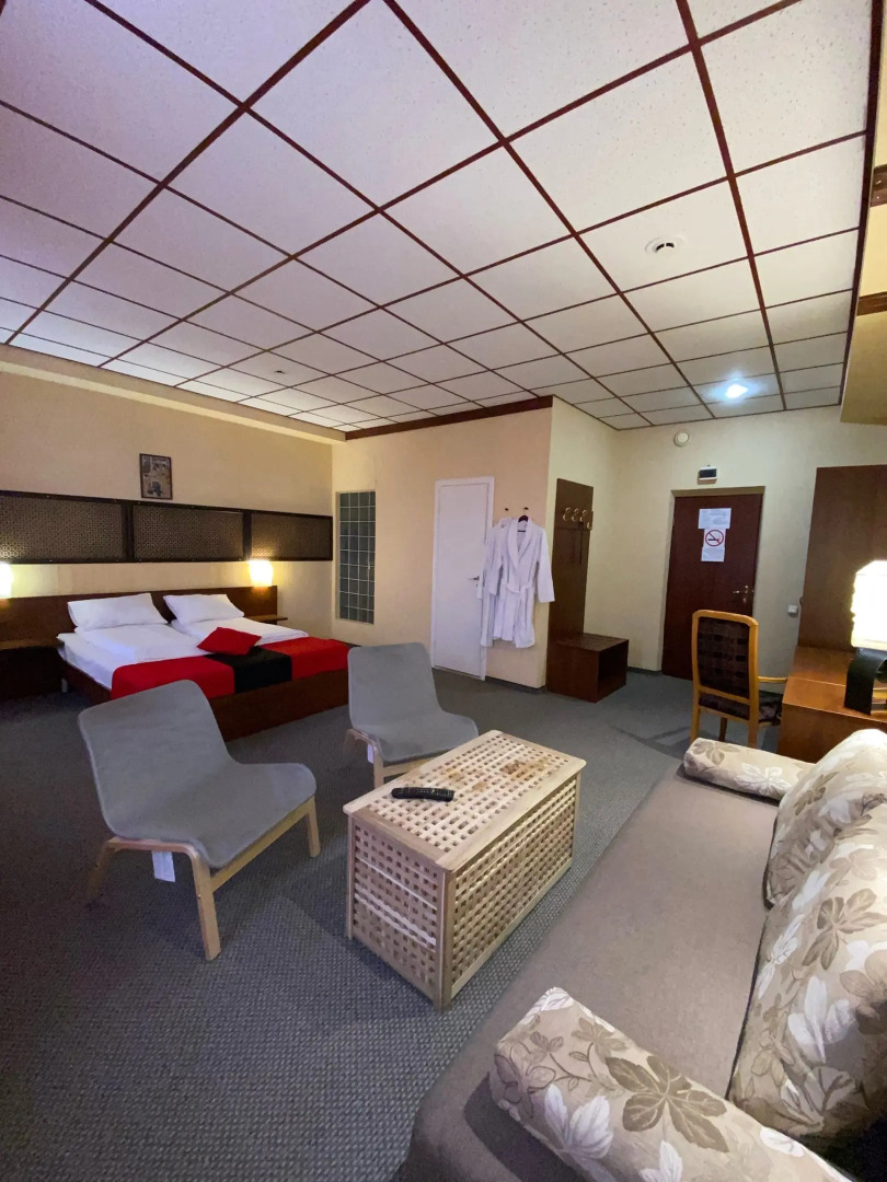 Отель Пония