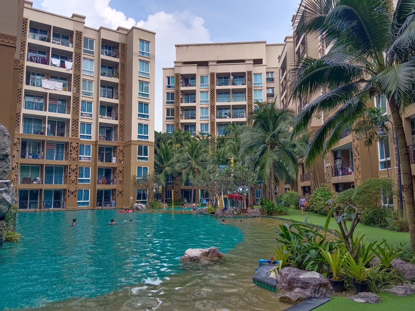 Апартаменты Atlantis Condo Resort Pattaya