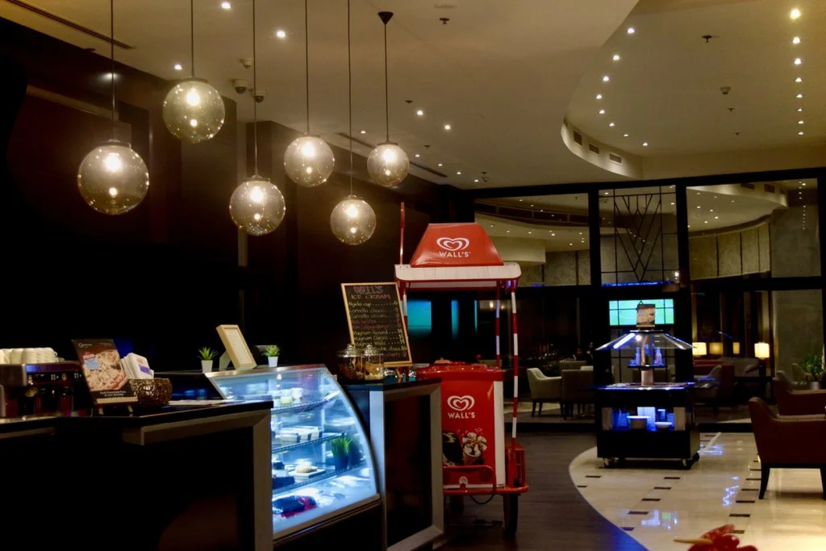 Отель Millennium Central Doha 