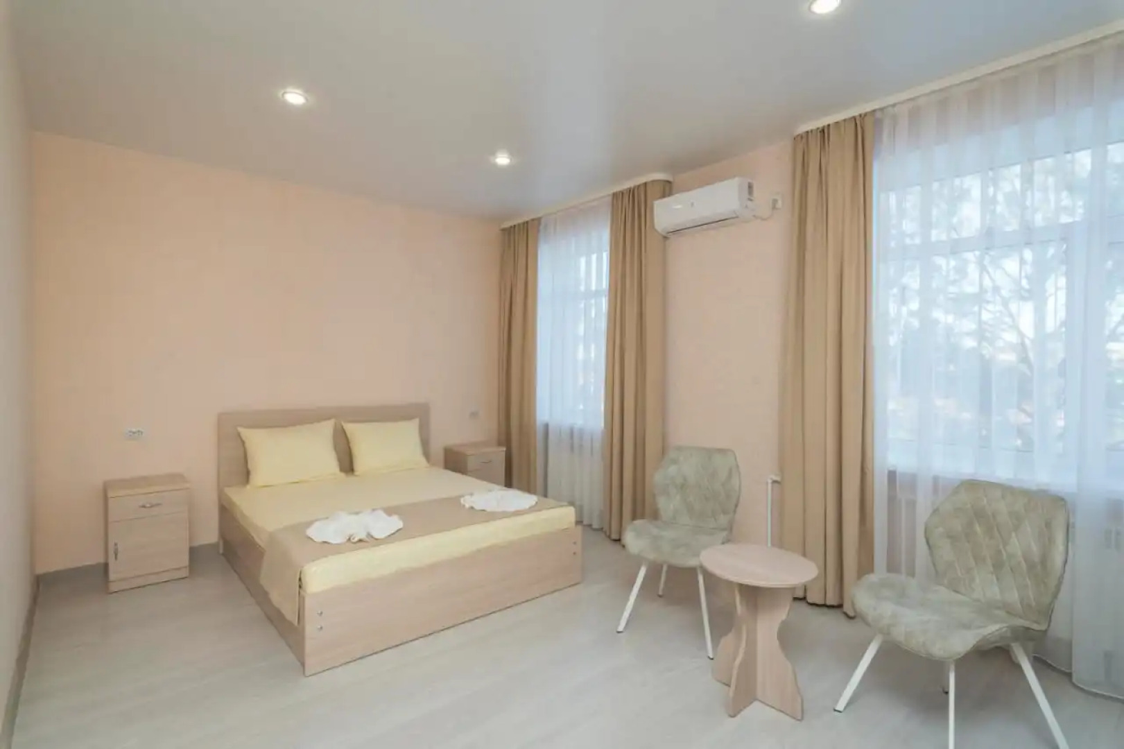 Отель Астория