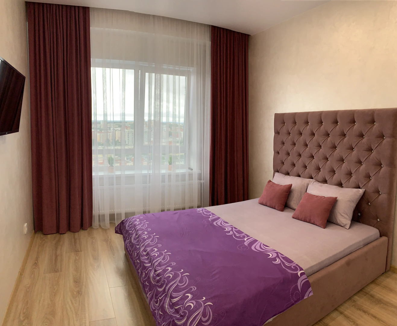 Апартаменты в доме комфорт-класса на 23 этаже Ижевска