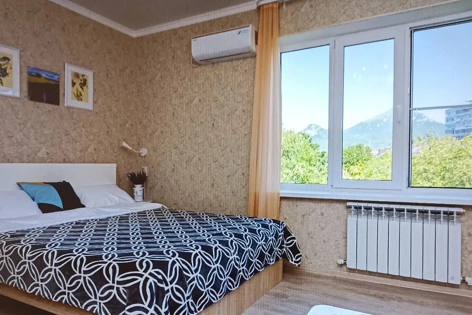 Апартаменты Центр с видом на Бештау и Машук