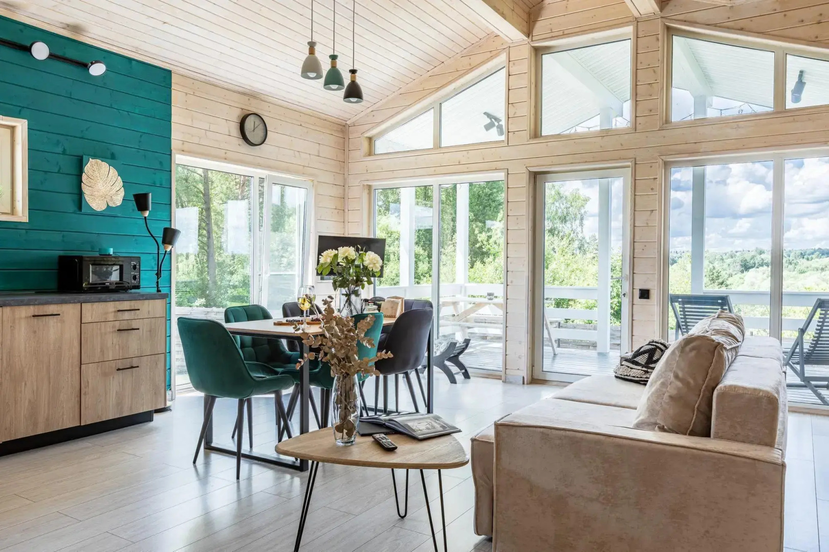 Частный Дом панорамный у леса и озера с сауной и купелью